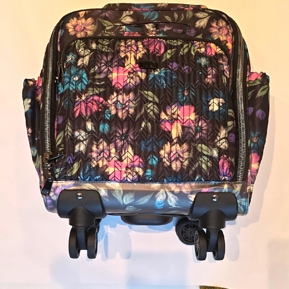 LIKE NEW Lug Underseater Compact Wheelie -- Ranger. In Bloom Back.  PRISTINE.